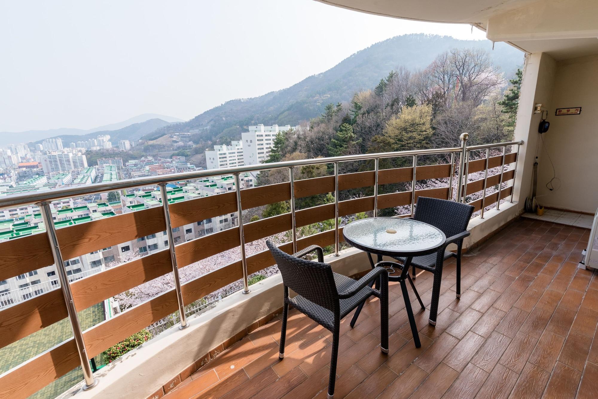 Home Fourest Resort Geoje Exterior foto