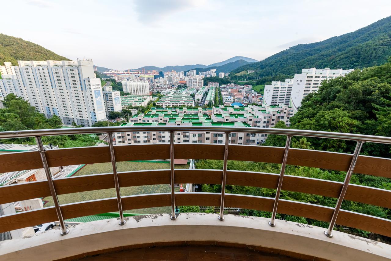 Home Fourest Resort Geoje Exterior foto