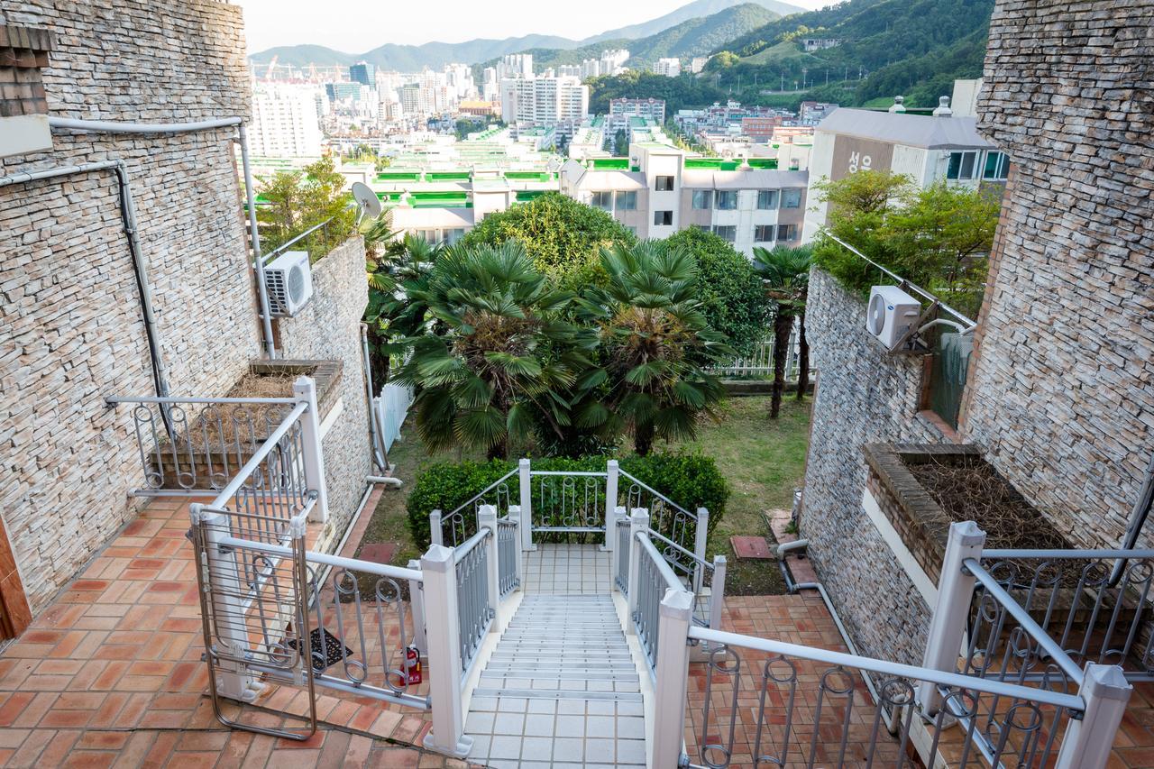 Home Fourest Resort Geoje Exterior foto